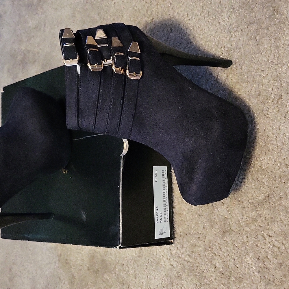 Abkle boots